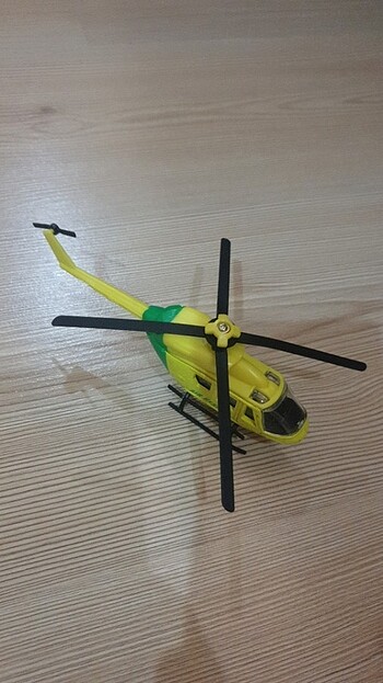 Oyuncak helikopter