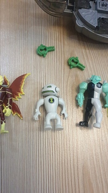 Beden Ben10 tasarlanan figürler