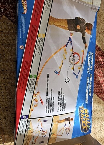 Beden Renk Hotwheels duvar seti başlangıç.