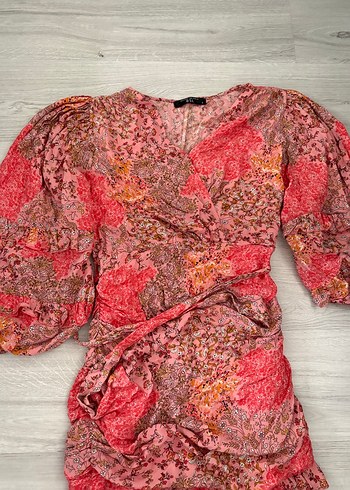 Pembe Bohem V-Yaka Drapeli Mini elbise