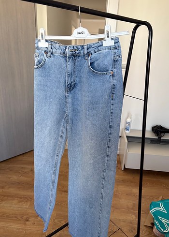 Trendyol & Milla Acik Mavi Rahat Kesim Denim Jean