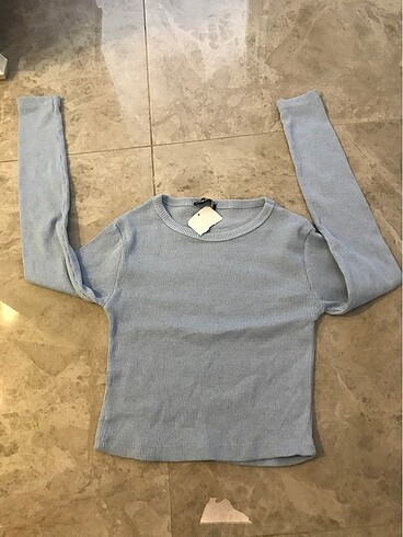 Bebe mavisi crop