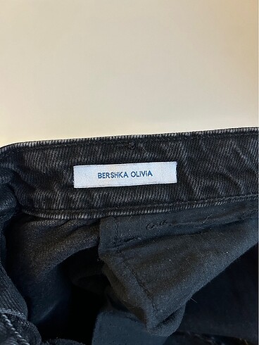 s Beden Bershka yırtık kot pantolon