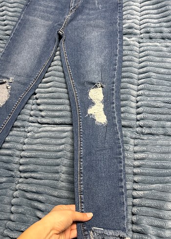 Kadın Mavi Yırtık Detaylı Dar Kesim Jean - Görsel 5