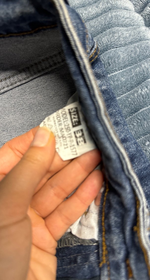 Kadın Mavi Yırtık Detaylı Dar Kesim Jean - Görsel 3