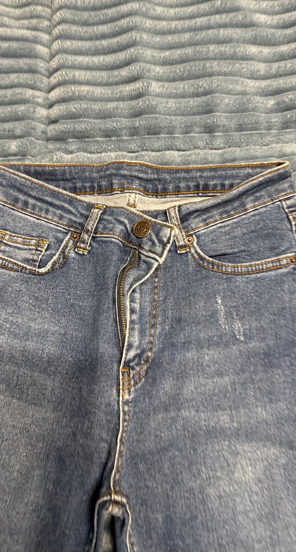 Kadın Mavi Yırtık Detaylı Dar Kesim Jean - Görsel 2