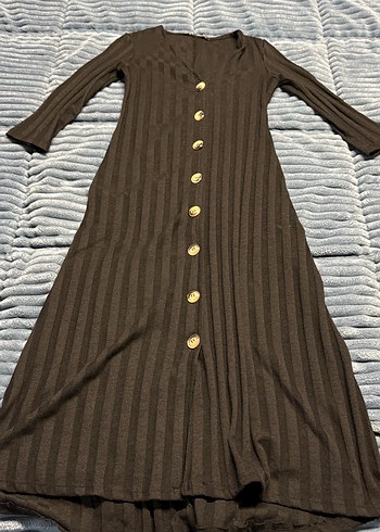 Uzun Kollu Siyah Düğmeli Elbise - Görsel 2