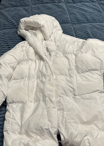 Bebek Beyaz Kapüşonlu Kışlık Mont - Görsel 2