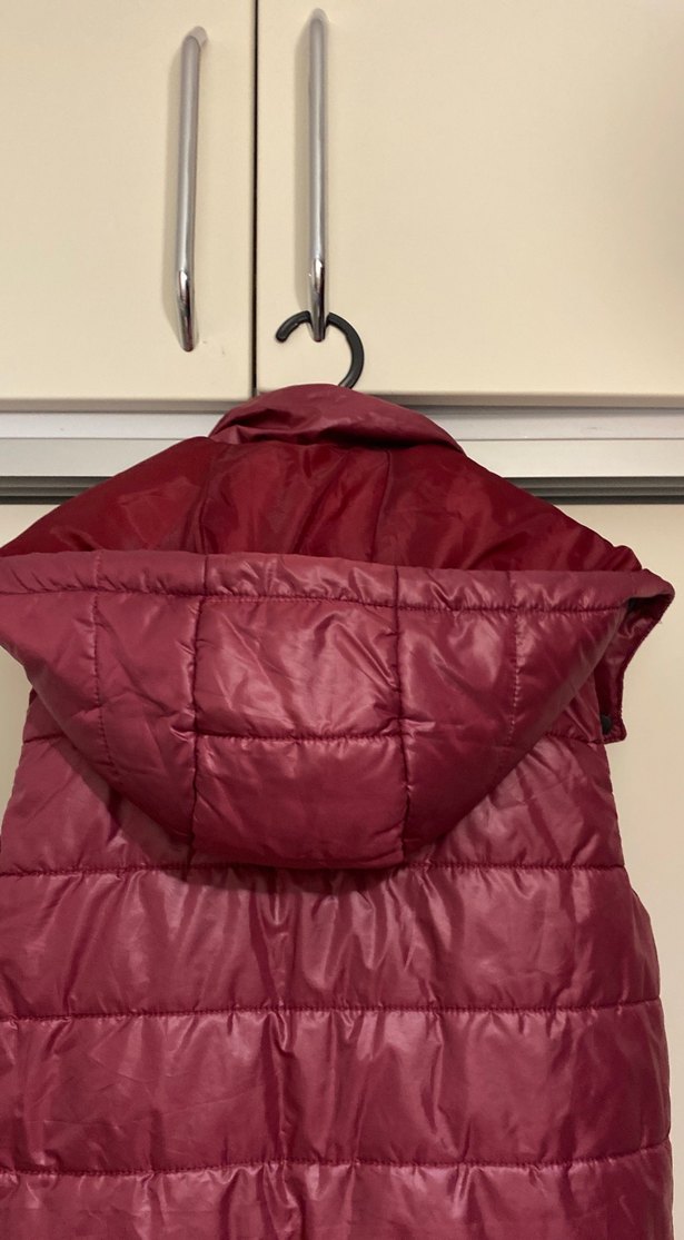 KOTON Vişneçürüğü Kadın Fermuarlı  Kapşonlu Yelek - Görsel 4