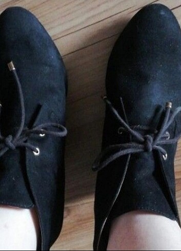 Zara 40 numara siyah süet bot