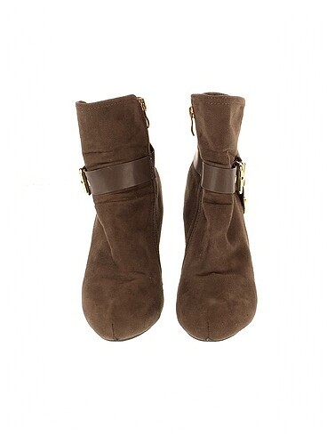 39 Beden PreLoved Bot %70 İndirimli.