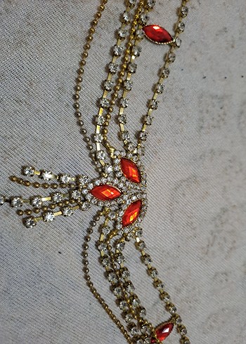 Altın Renkli İşlemeli Kadın Vücut Zinciri - Görsel 2