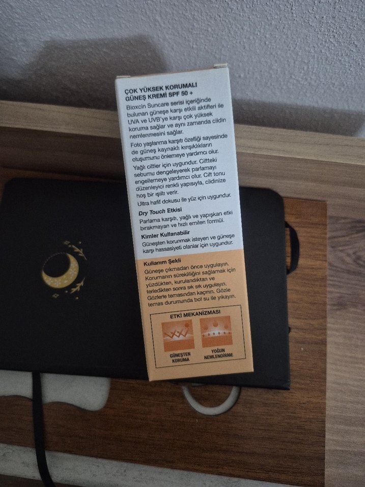 Bioxcin SPF 50 Çok Yüksek Koruma Güneş Kremi - Görsel 3