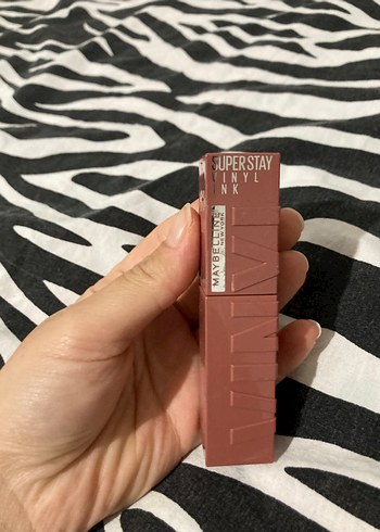 Maybelline SuperStay Vinil Kalıcı Ruj