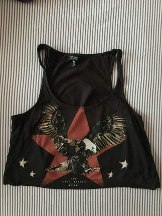 Kartal desenli siyah askılı crop top