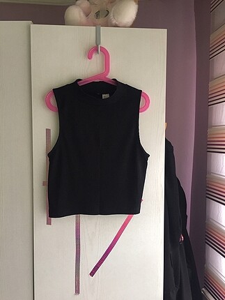 H&M kısa boğazlı yaka crop