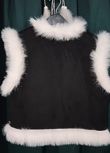 Siyah İçi Kürklü Nakışlı Süet Yelek - Görsel 2