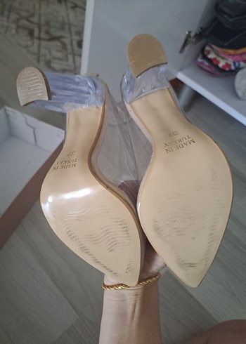Diğer Bej Parlak Taşlı Modern Klasik Topuklu Kadın Ayakkabı