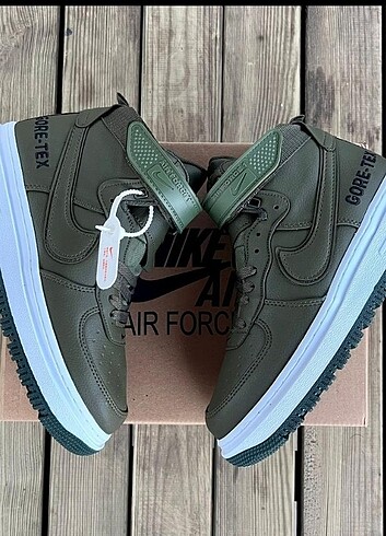 Nike air gore-tex bot