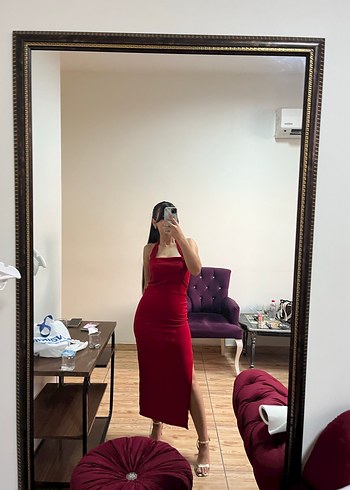 Kırmızı Straplez Midi Elbise