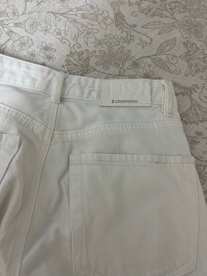 Stradivarius Beyaz Kot Pantolon - Görsel 3