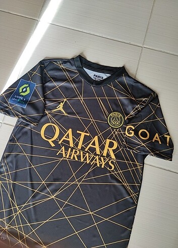 Diğer Messi paris