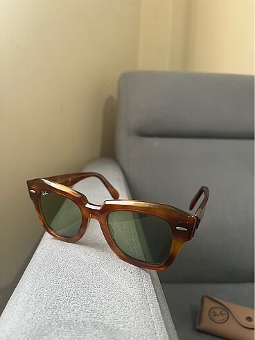 Ray Ban Demoşun dolabu