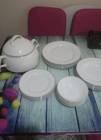 Emsan yemek takımı 