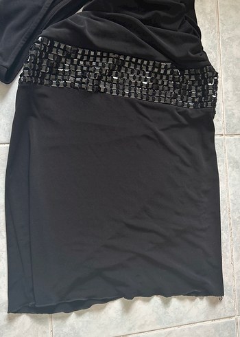 V Yaka Kemerli Siyah elbise - Görsel 5