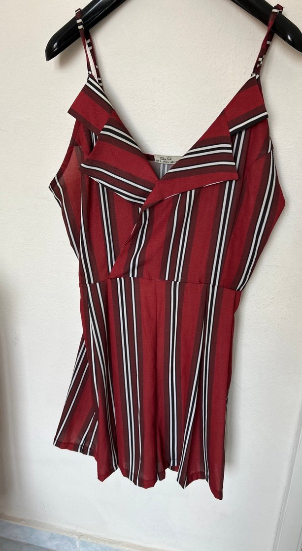 Bordo Çizgili V Yaka Kısa Tulum - Görsel 2