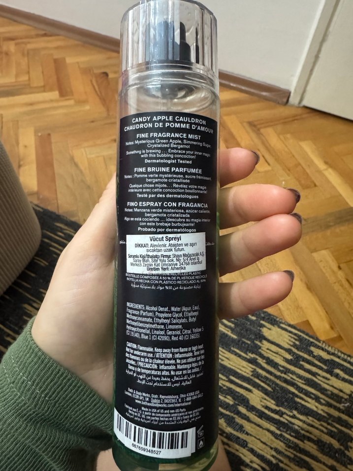 Yeşil Cam Şişede Kadın Parfümü - Görsel 3