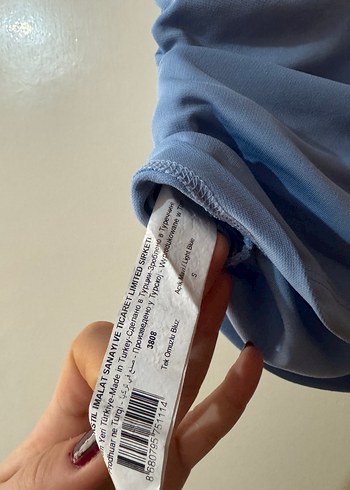 Tek Omuz Drapeli Mini Mavi Üst - Görsel 3