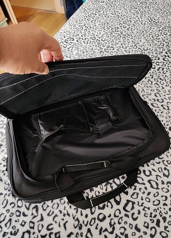  Beden Laptop çantası