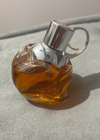 Dior Azzaro wanted girl
