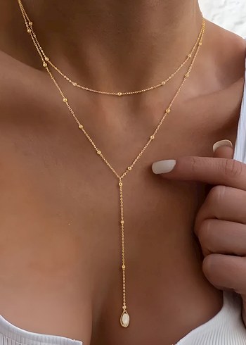 Zincir Detaylı Minimalist Kolye