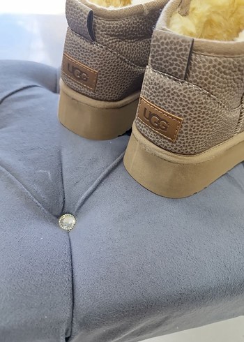 38 Beden Ugg platform