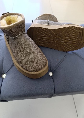 Ugg Ugg platform