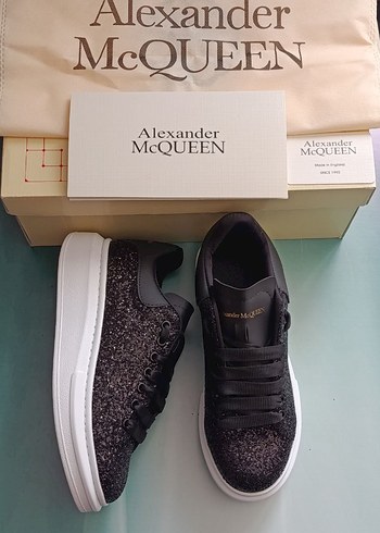 Alexander McQueen Kadın Siyah Platform Spor Ayakkabı
