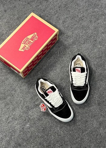 45 Beden Vans knu skool