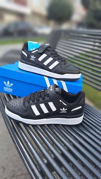 Adidas Çocuk spor ayakkabı
