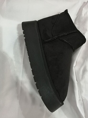 37 Beden siyah Renk Ugg bot