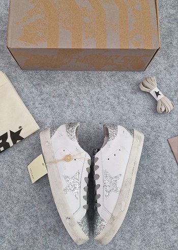 36 Beden beyaz Renk Golden goose spor ayakkabı