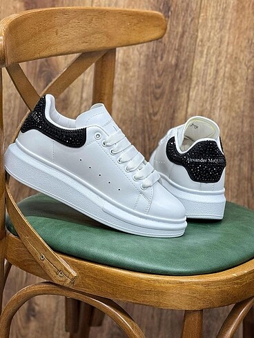 Alexander McQueen Alexander