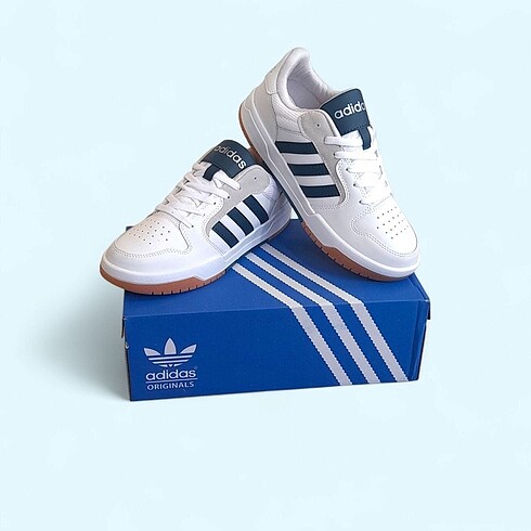 Adidas spor ayakkabı