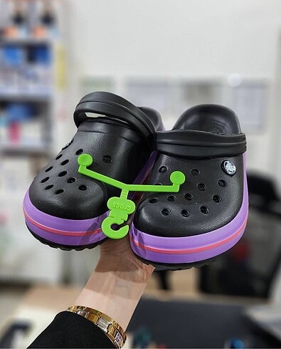 41 Beden Crocs terlik