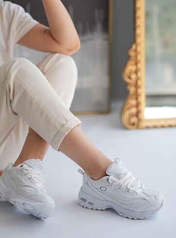 Skechers spor ayakkabı