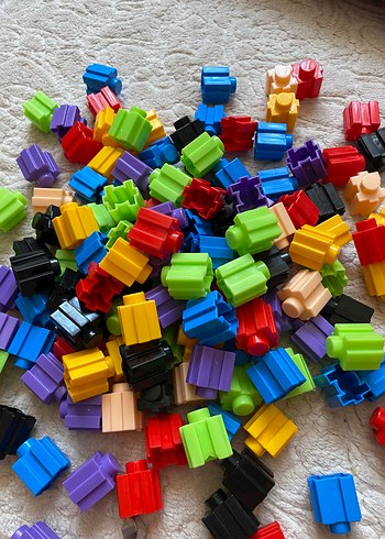  Beden Renkli Lego Parçaları Seti