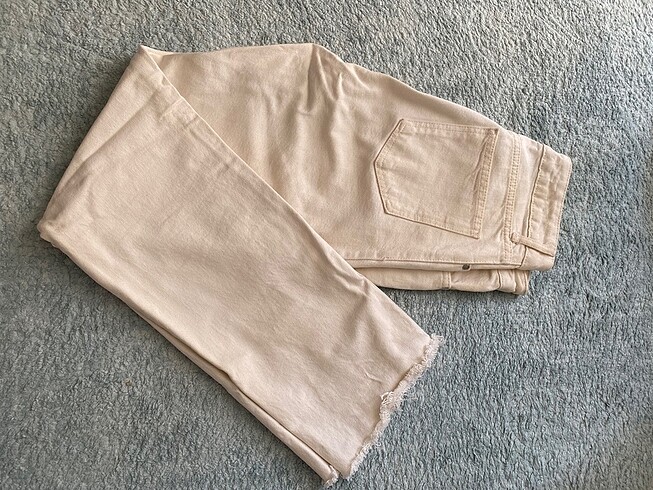 Bej jeans
