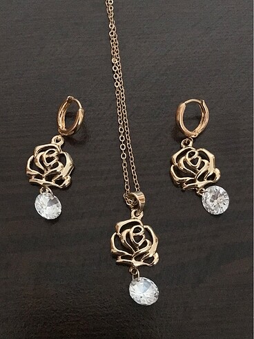 swarovski Altın kaplamalı takı seti