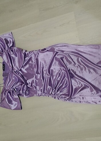 Mini saten elbise  - Görsel 2